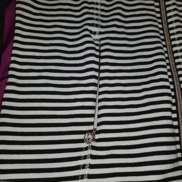 Lululemon long sleeve turtleneck sweater - Picture 11 of 14